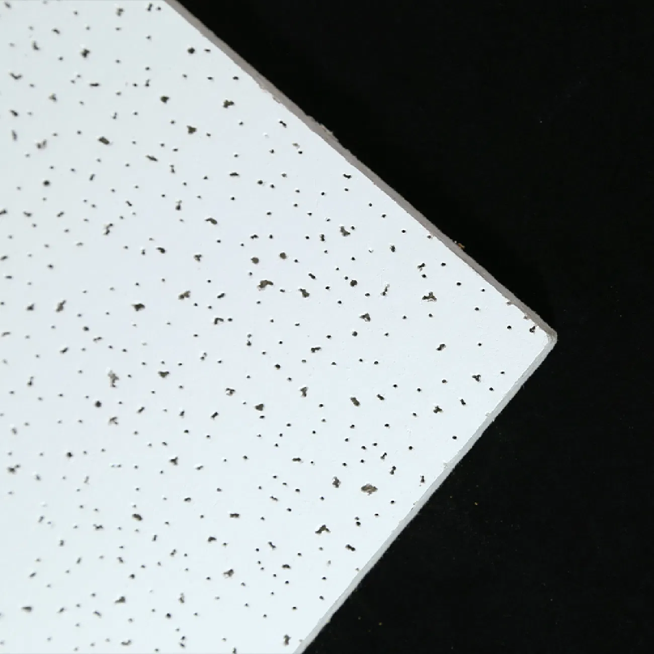 Mineral Fiber Lightweight Modern Style Aluminum Foil Backing Fireproof Gypsum Ceiling Tiles