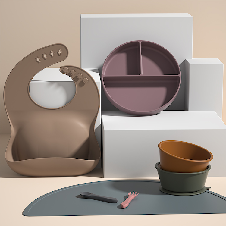 Kids Toddlers Eating Set Suction Silicone Baby Feeding Set Dinner Tableware Baby Bowl Plates with Spoon and Fork