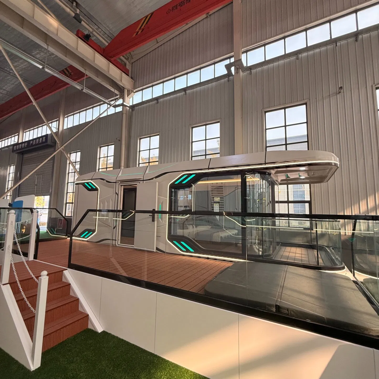 Luxury Prefabricated Container Houses Bedroom Livingroom Bathroom Resort Hotel Space Capsule House