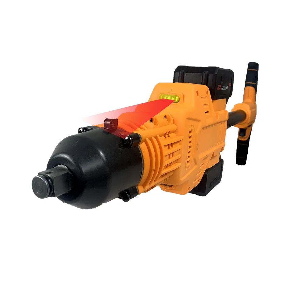 Аккумуляторный гайковерт для ремонта железнодорожных путей