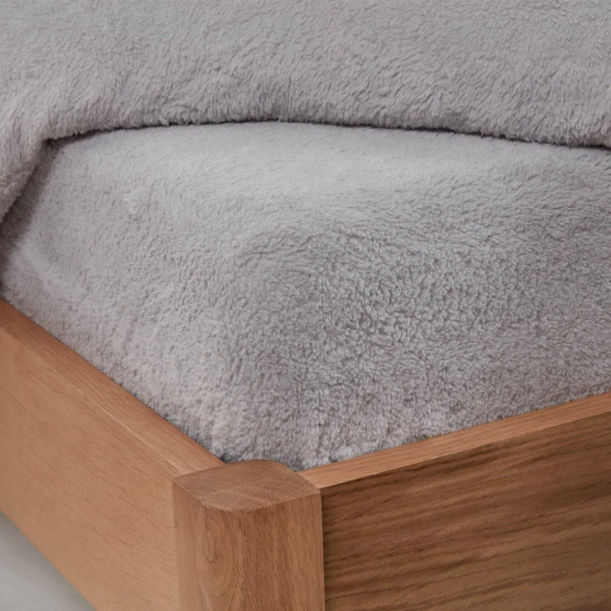 Suntex Fitted Bed Sheet Extra Plush Teddy Fleece Mattress Cover