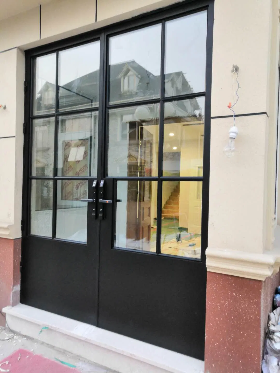 Hand-Forged Elegant High Quality Decorative Wrought Iron Door with Glass for Security