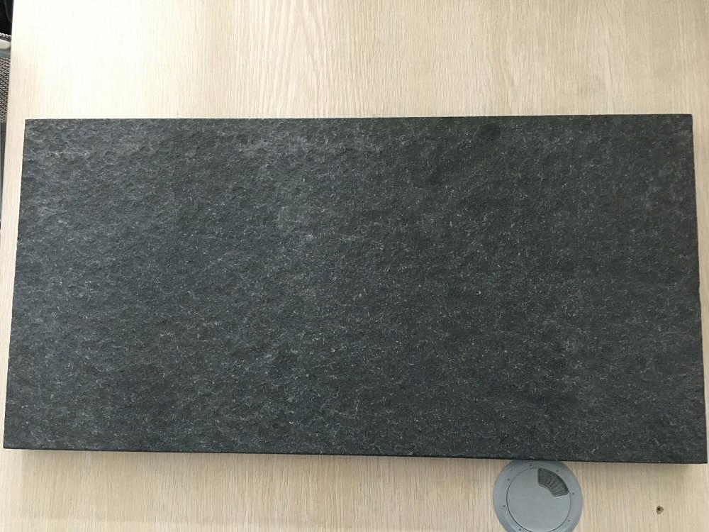 Black Flamed Basalt for Outdoor Floor and Wall Decoration
