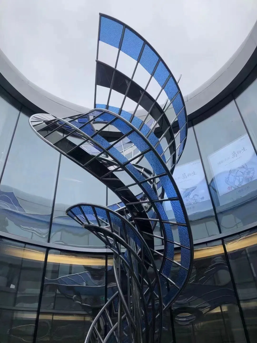 2024 Latest Tempered Hot Melt Pattern Decorative Glass