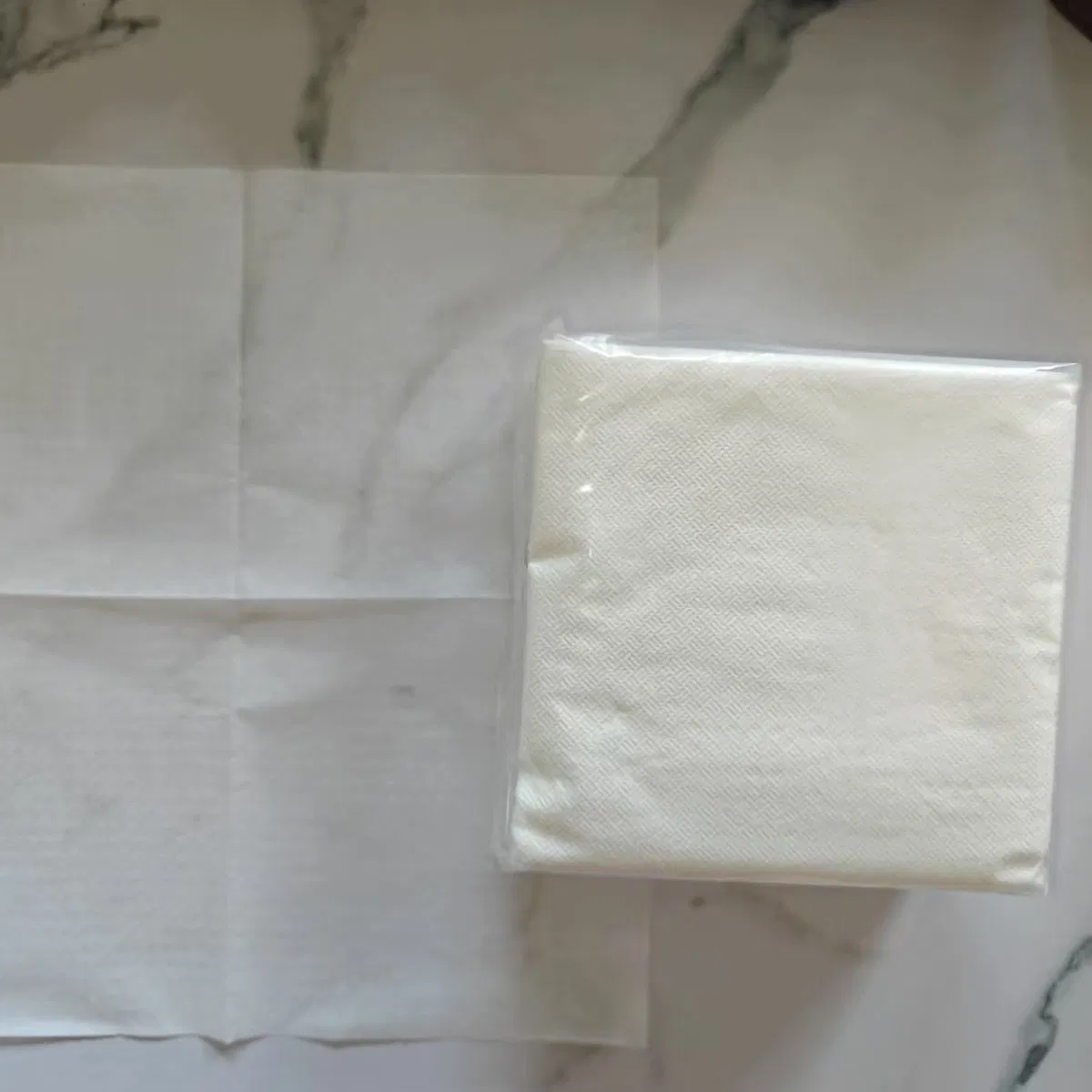 Cheap and High Quality Bulk Product Paper Lunch Sanitary Napkin