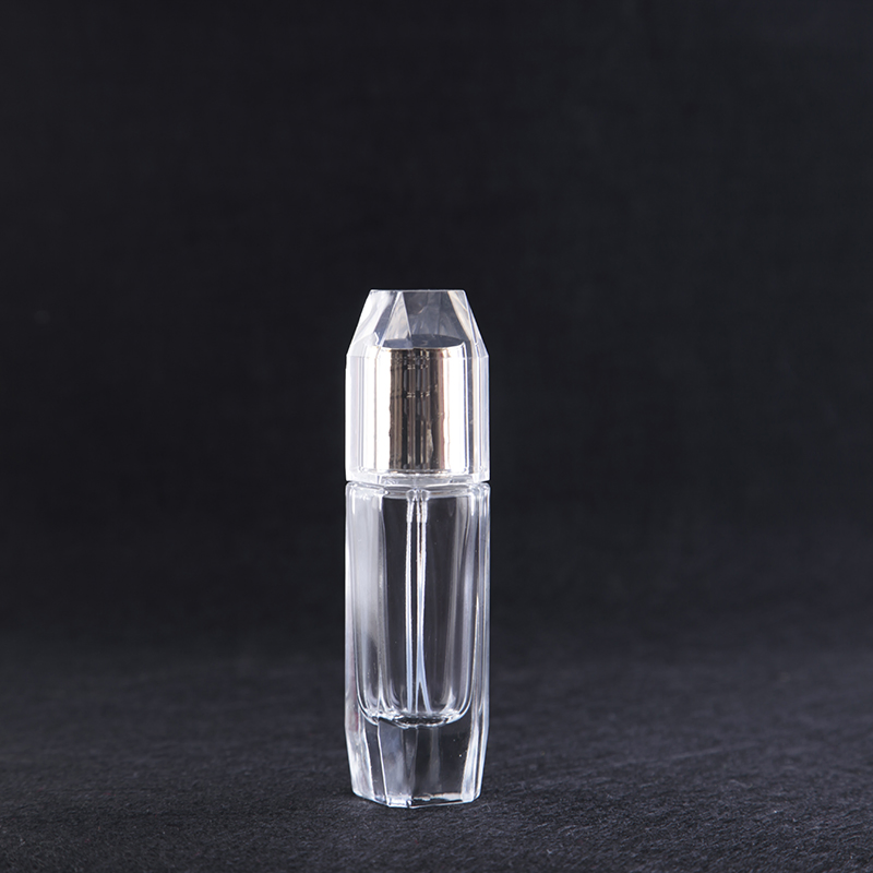 Wholesale Cosmetic Makeup Packaging Glassware Containers Clear Perfume Bottle for Essential Oil