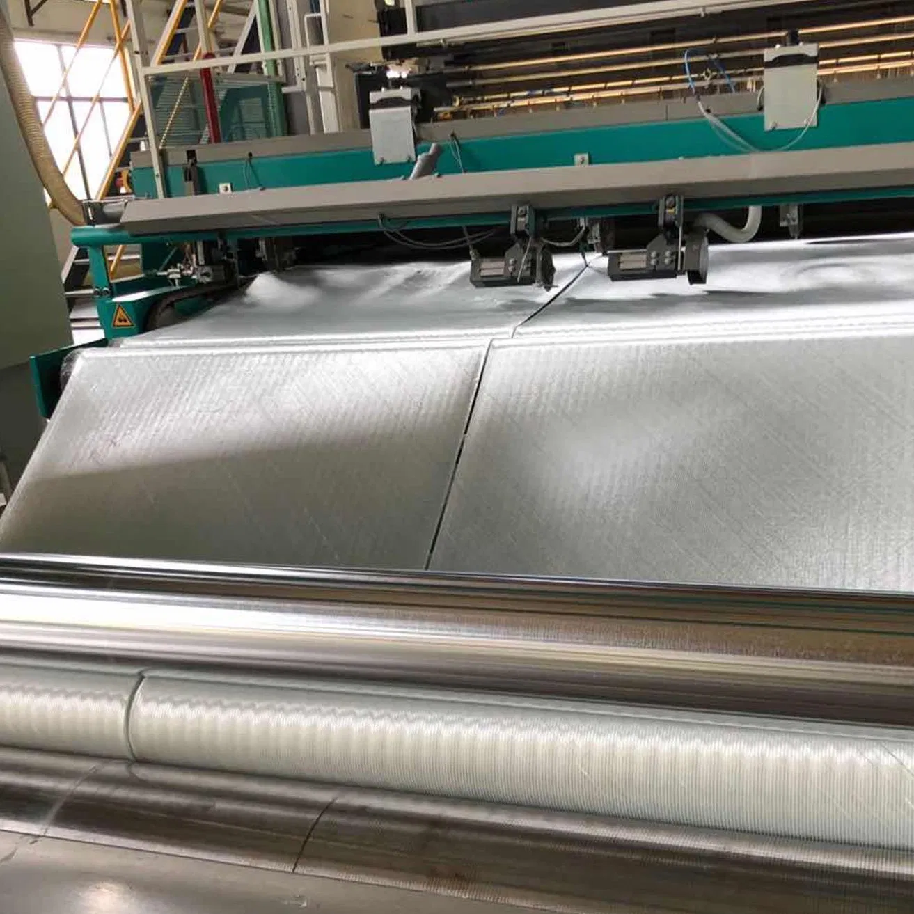 E Glass Stitch Mat Fiberglass Fabric 300G/M2 Emk300 for Pipe Winding
