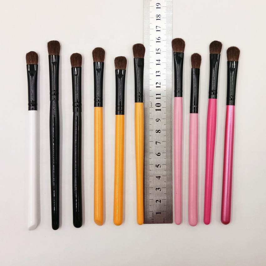 Hair Wood Handle Eye Makeup Professional Tool Eye Shadow Brush