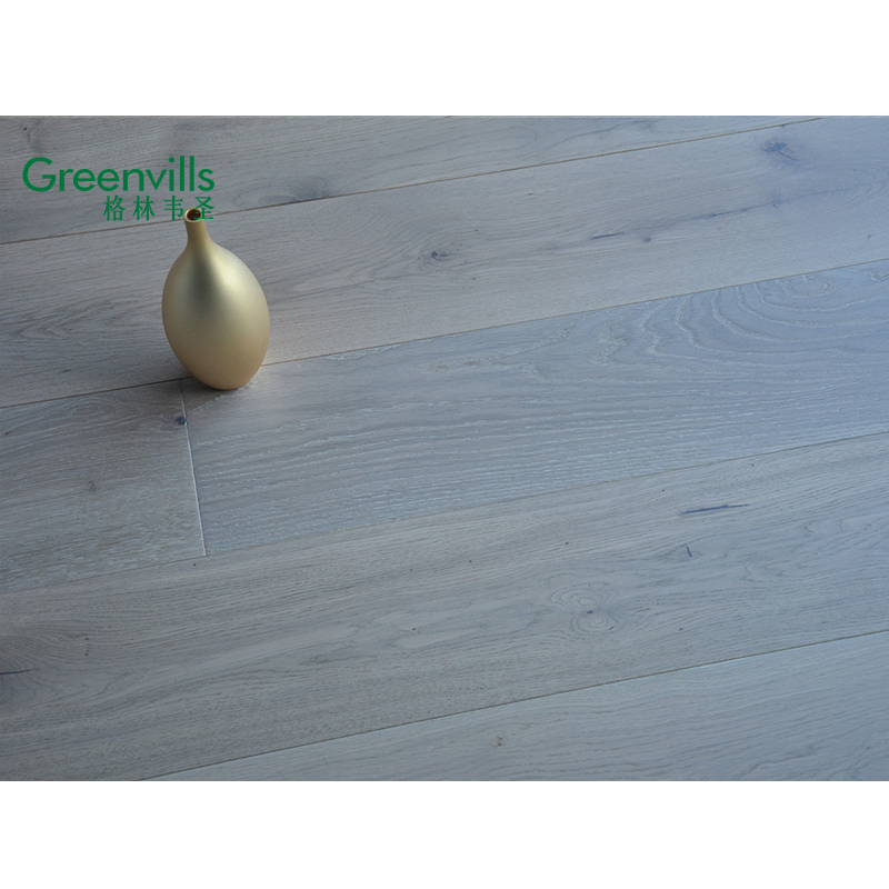 Широкополосная паркетная доска из белого дуба