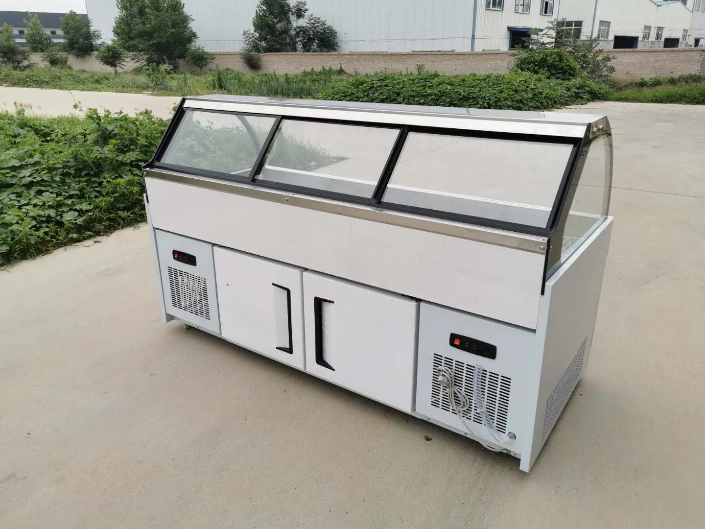 2.5m Chest Showcase Chiller for Food Fresh