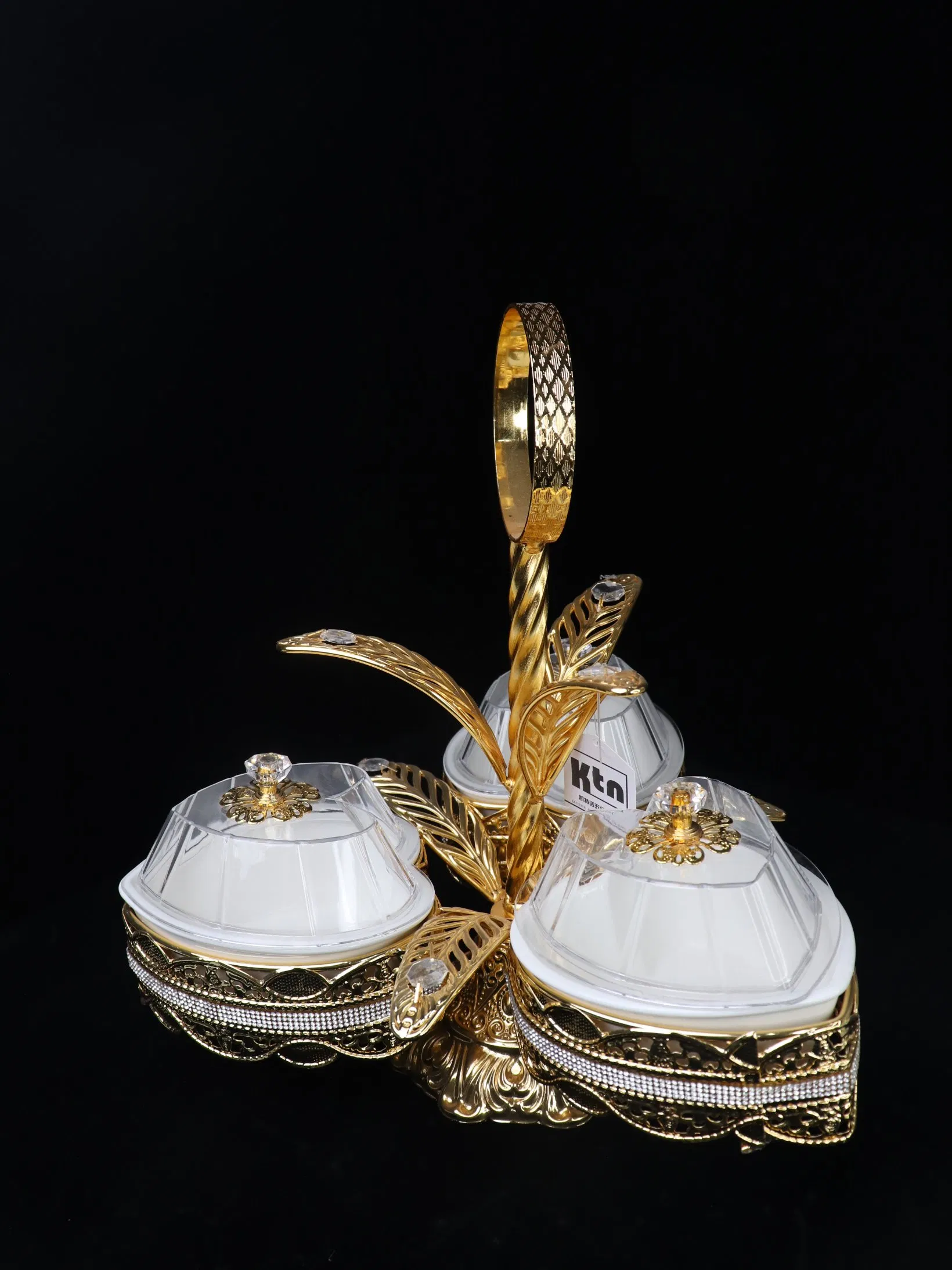 Home Decoration Gold-Plated Iron Frame with 3 Heart-Shaped Plastic Bowl Sets