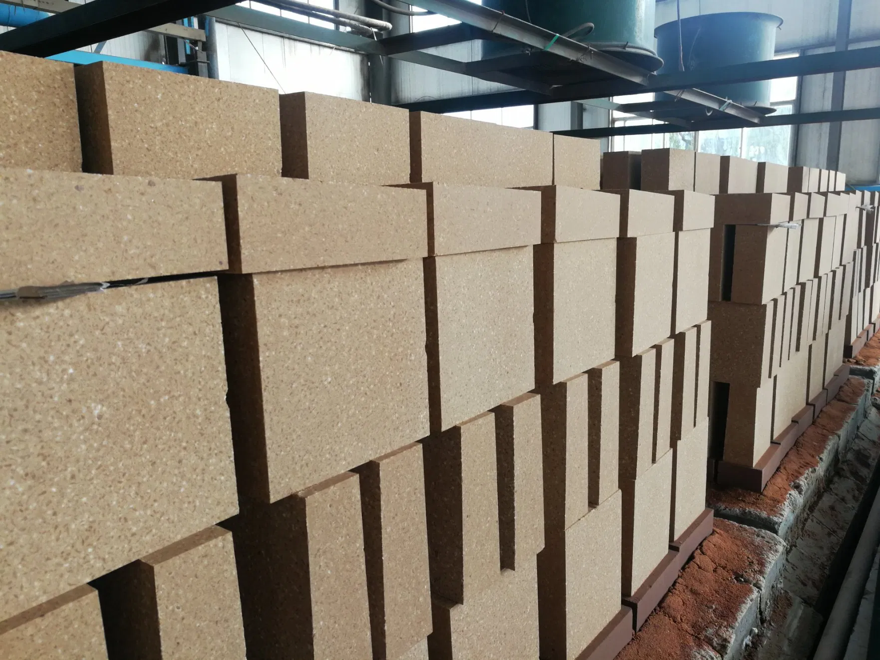 Магнезито-глиноземистый кирпич MLJ