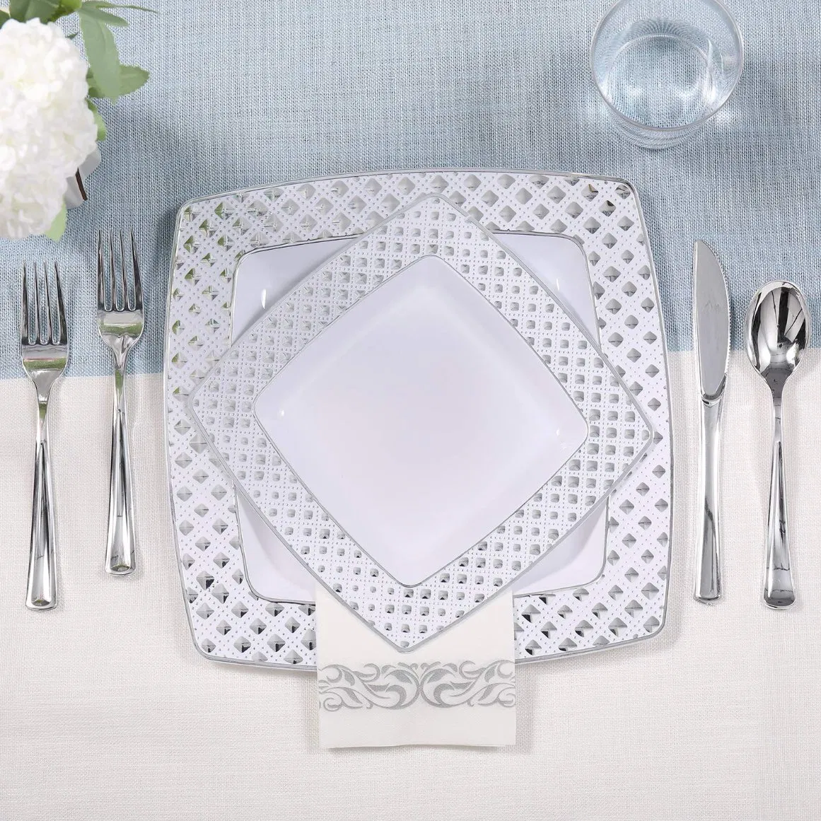 Elegant Silver Plastic Square Plates with Diamond Design