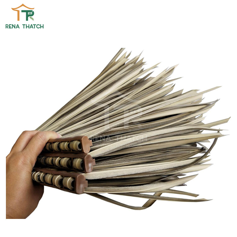 New Design Plastic Artificial Thatch Roof Beach Umbrella Synthetic Tiki Thatch Roll