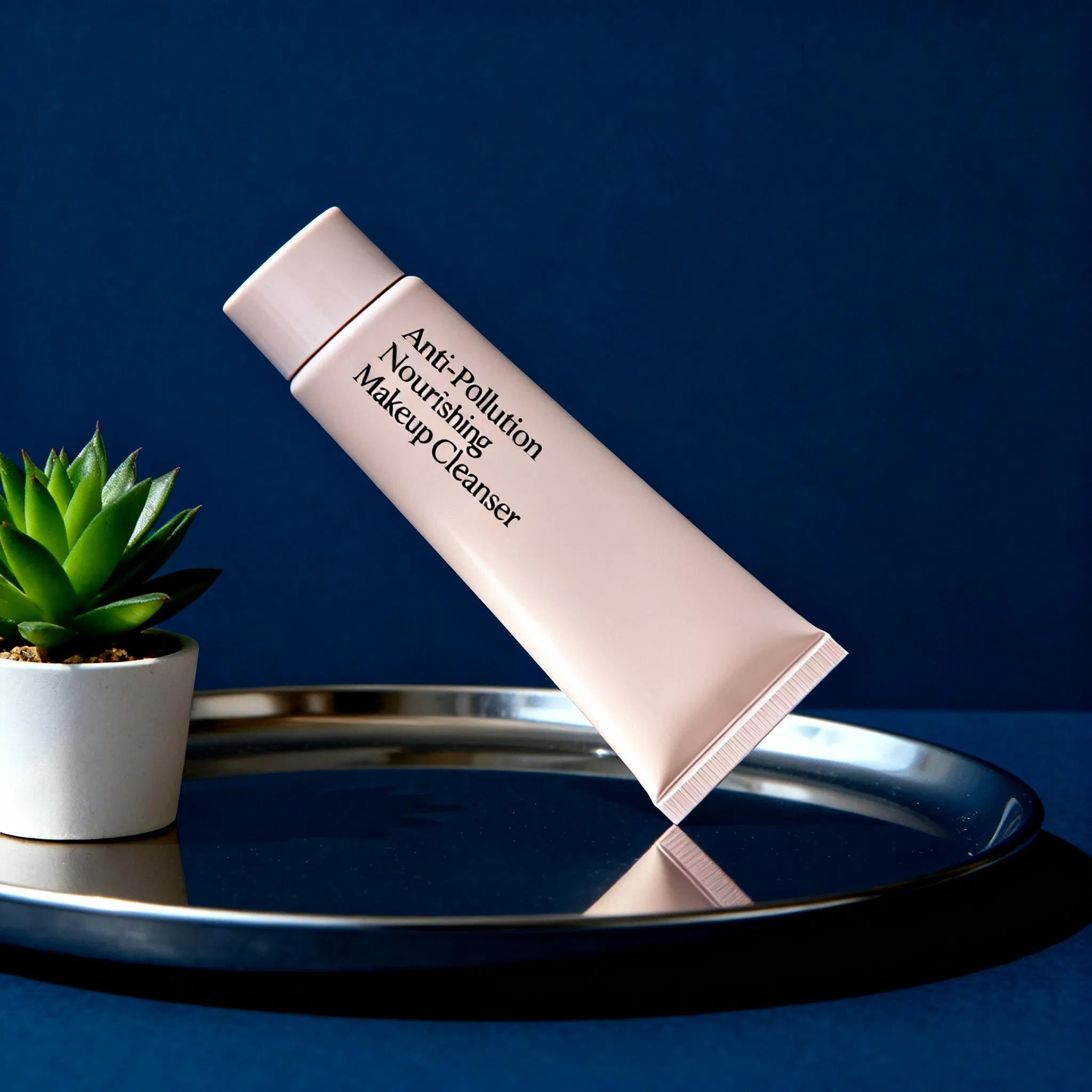 Dermatologist Recommended and Protective Face Cleanser with Moringa Oil and Bisabolol for Professional Use