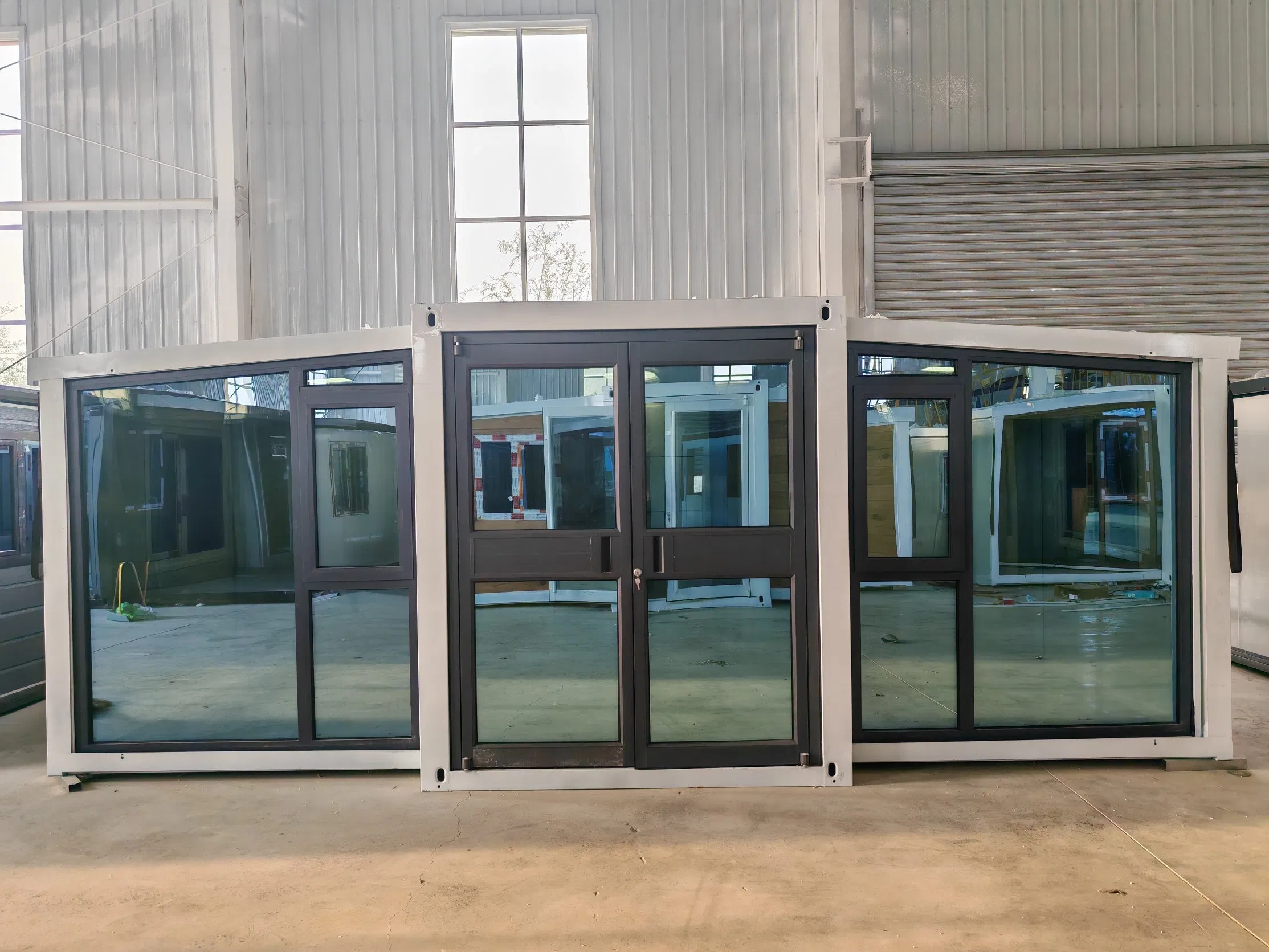 Australian Standard 2/3 Bedroom 20 Foot 40 Foot Expandable Container House