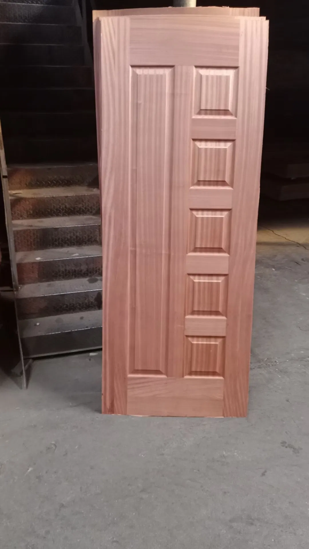 760X2150X3mm Chinese Ash Veneer HDF Doorskin Product E1 Glue