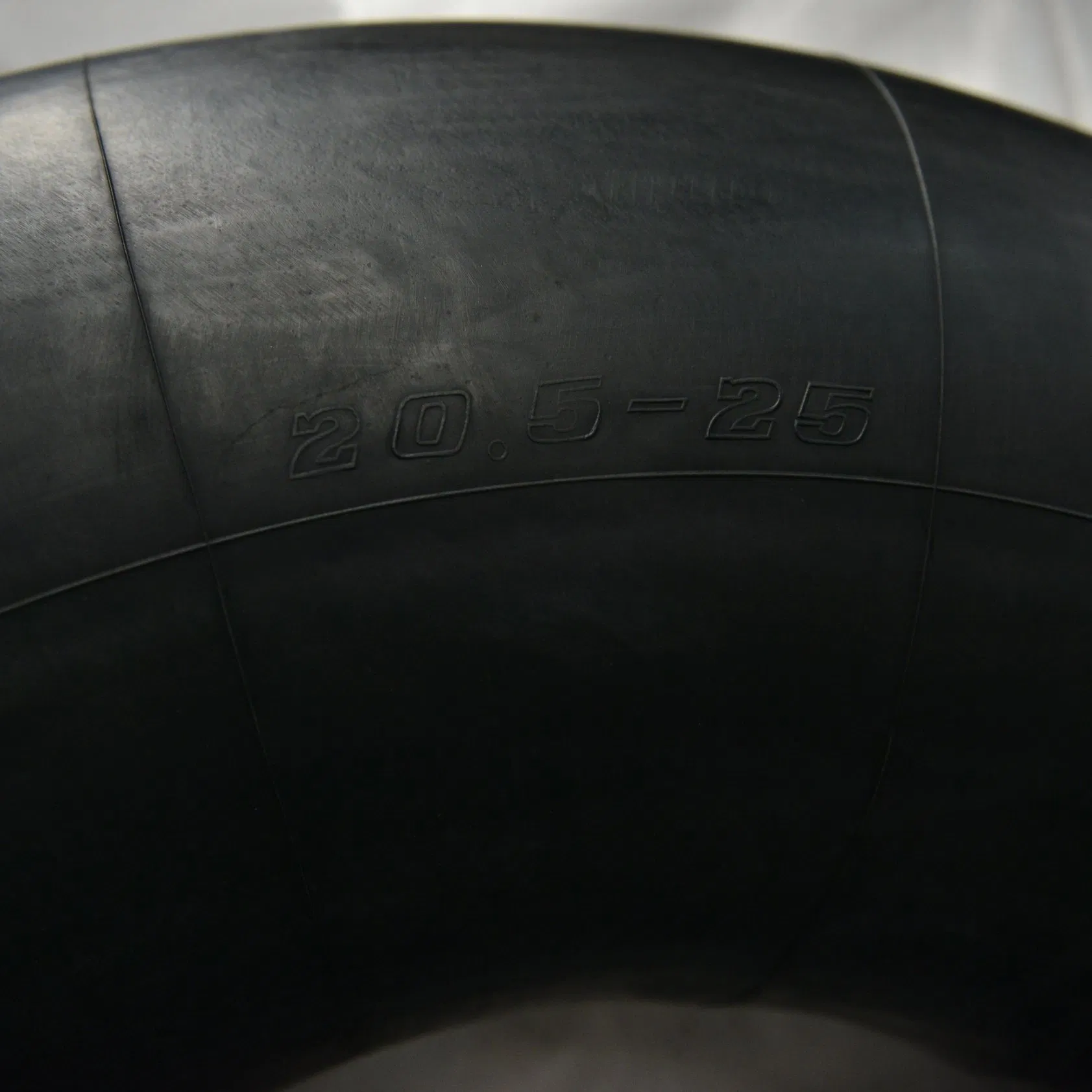 Goor Price Korea Technology OTR Tyre 17.5-25 15.5-25 23.5-25 Port Loader Mining Wheel Loader Natural Rubber Tube