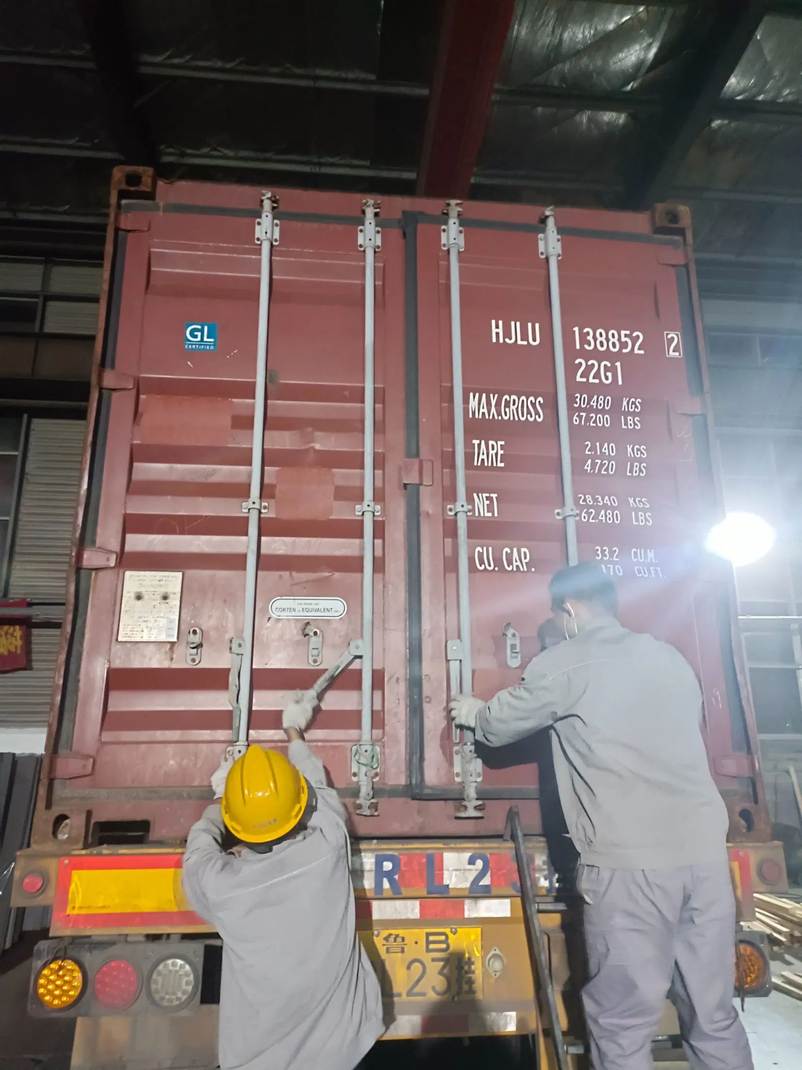 Artificial Calacatta Lazza Quartz Customized Size Black White for Countertop and Big Slabs