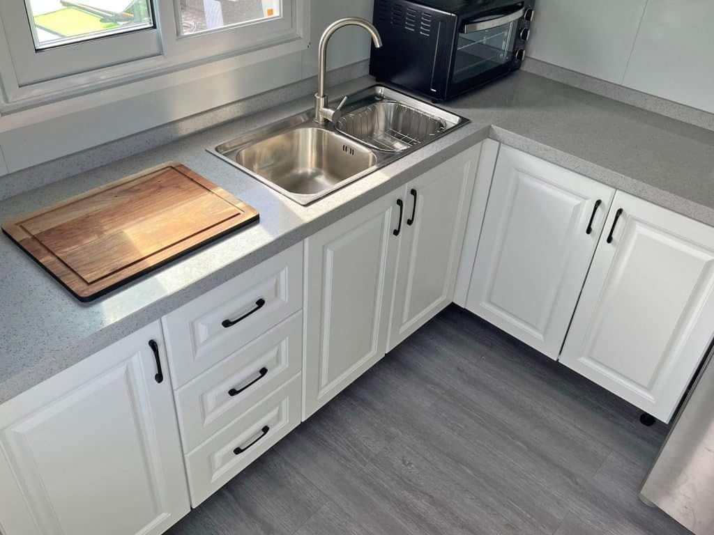 20FT 40FT Expandable Container House Prefabricated Home Extendable Container House Luxury Modular Expandable House Portable House with Bathroom and Kitchen