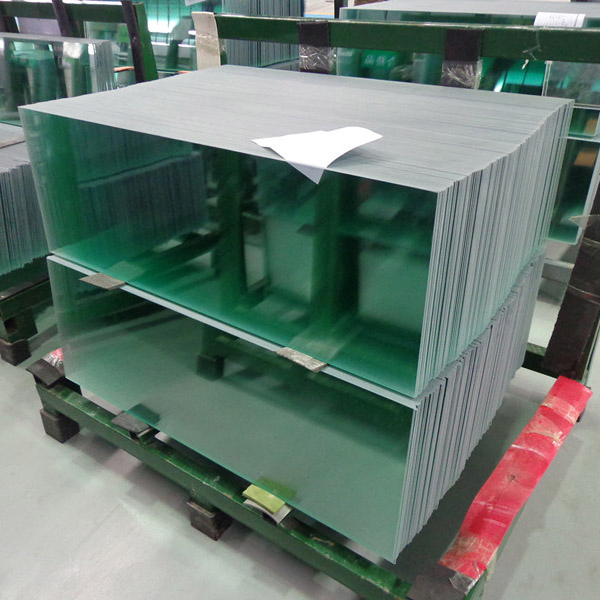 Customized 4-19mm Ultra Clear Safety Toughened Building Glass Sheets Low Iron Tempered Glass for Doors Windows