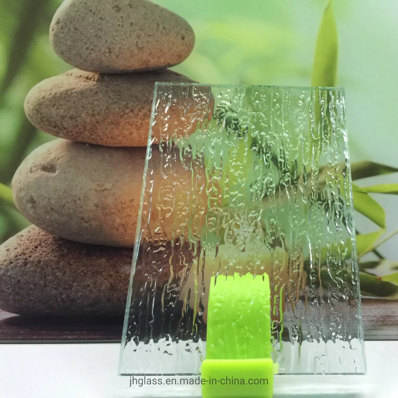 Jinghu Clear Float Glass Pattern Glass for Home Hotel Decoration with Diamond/Oceanic Pattern