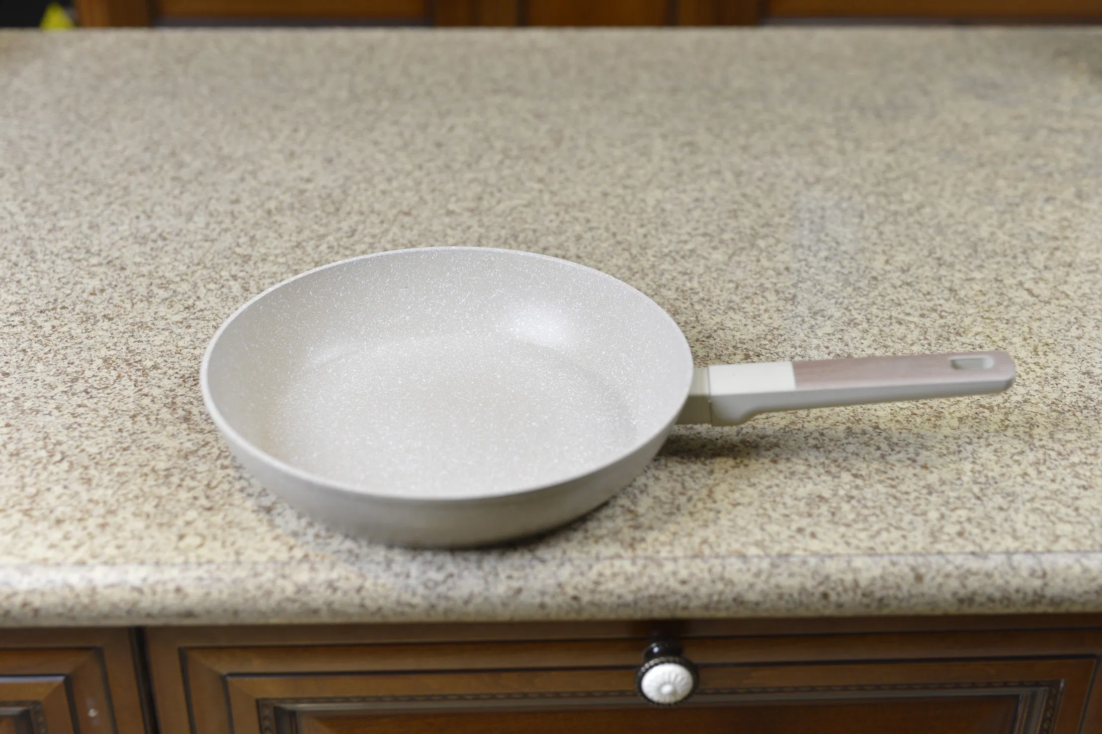 Easy to Clean Household Cookware Cooking Pans Nonstick Frying Pan