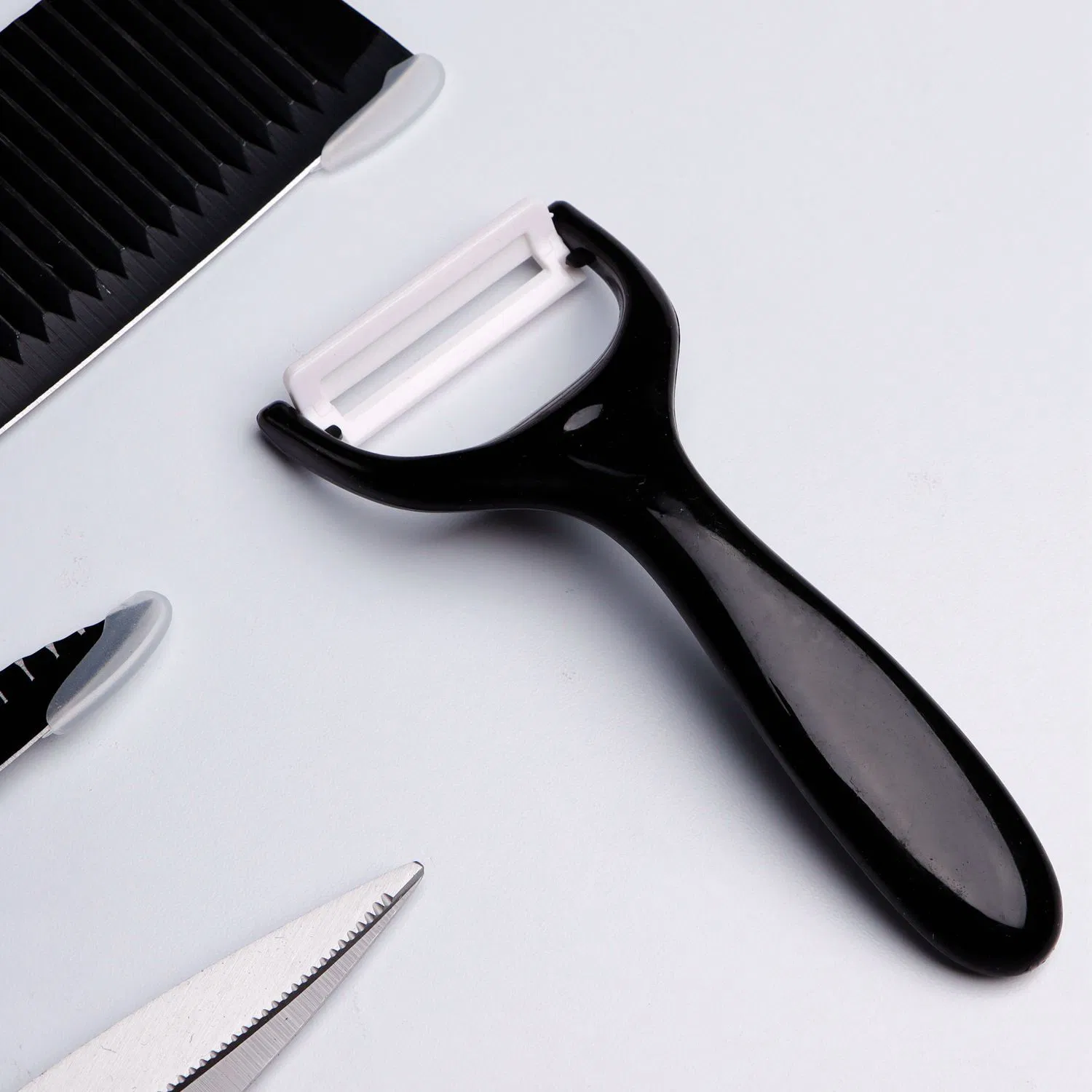 High Quality Stainless Steel Kitchen Tool Knife Set Peeler Scissors Nonstick Coating