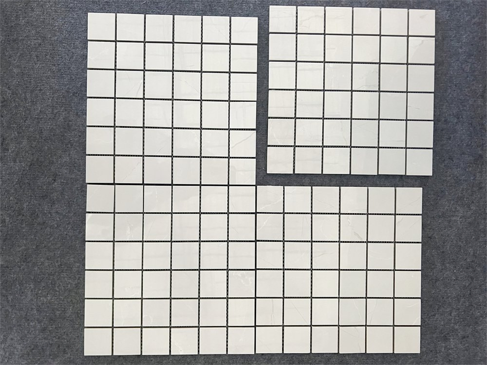 Мозаичная плитка под серый мрамор для улицы