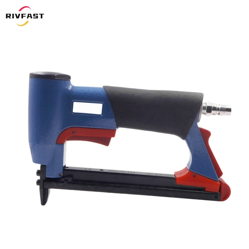 Пневматический степлер Rivfast 8016, 21ga, для мебели