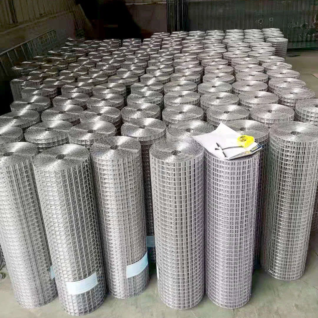 Hot Dipped Galvanized Iron Wire Mesh 1mm-2mm Diameter 6mm Aperture Electric Construction Wire Mesh for Constryction