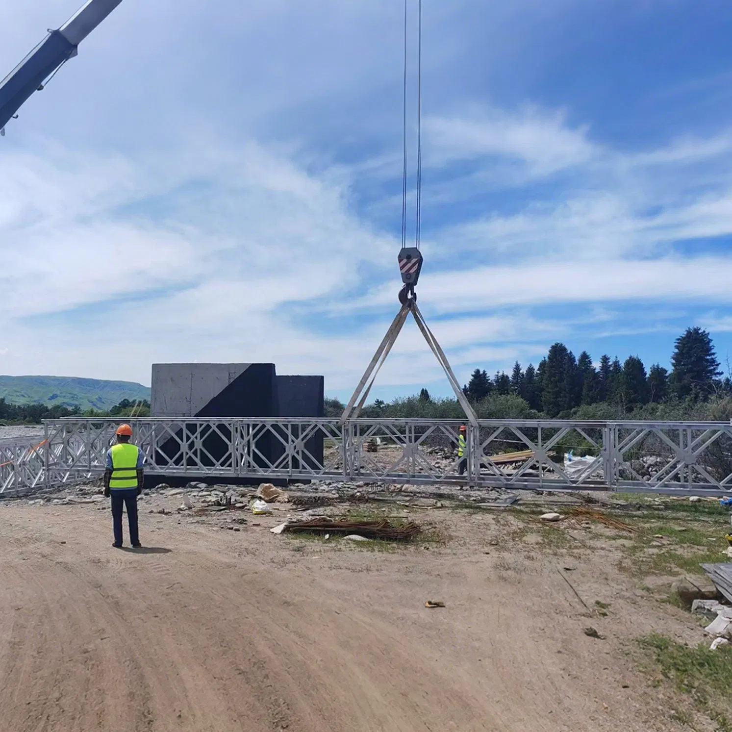 Durable Steel Stringer Bridge for Heavy Load Applications