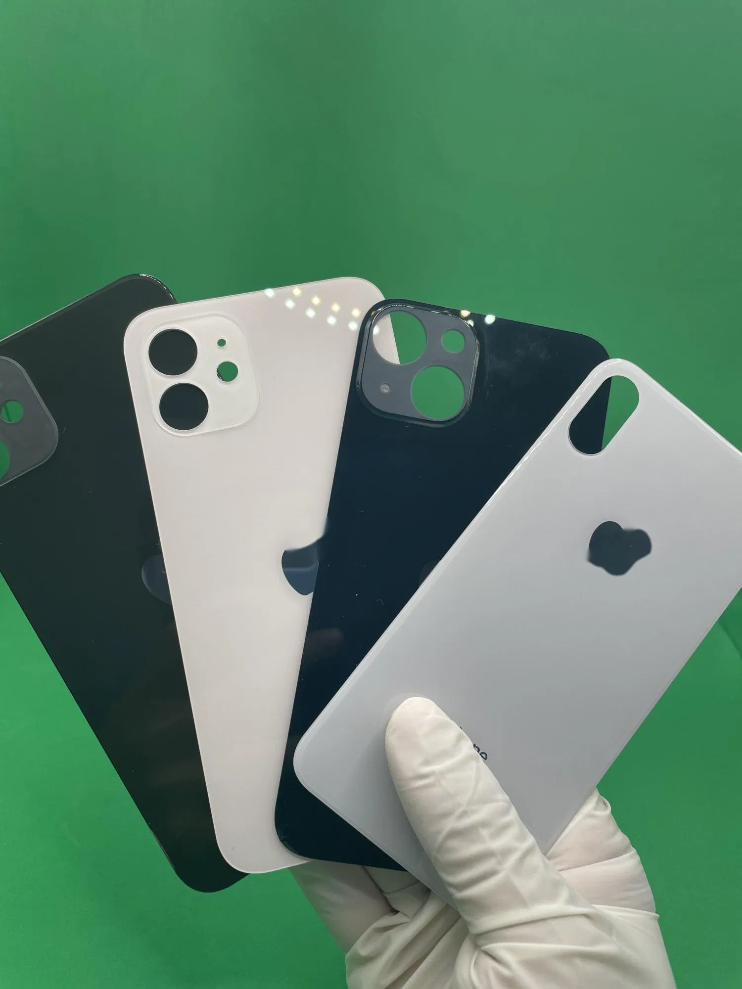 Заднее стекло для iPhone 8 Plus / XR, закаленное, с большим отверстием