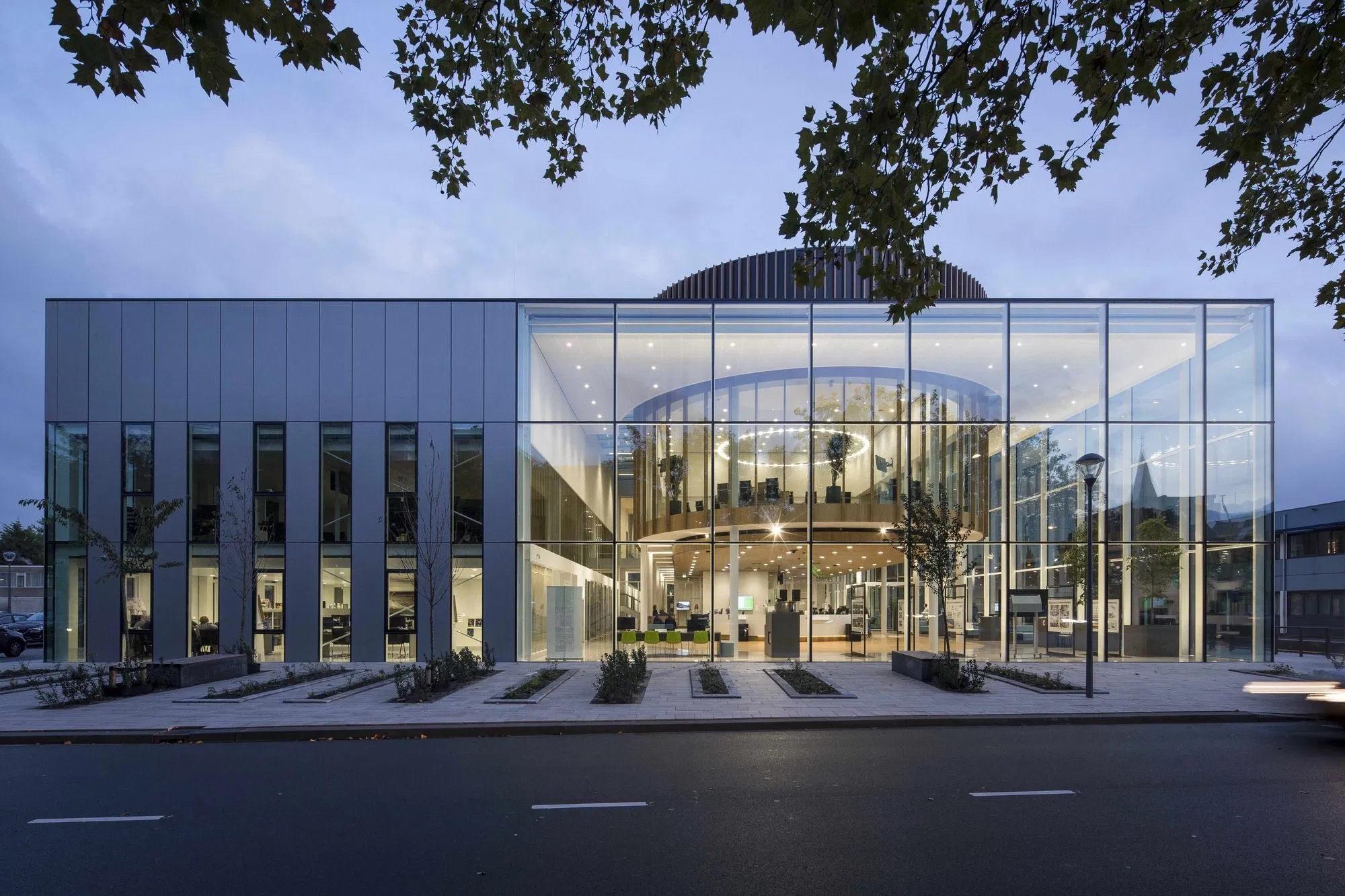 Durable Photovoltaics Curtain Wall Frame Supported Glass Curtain Wall