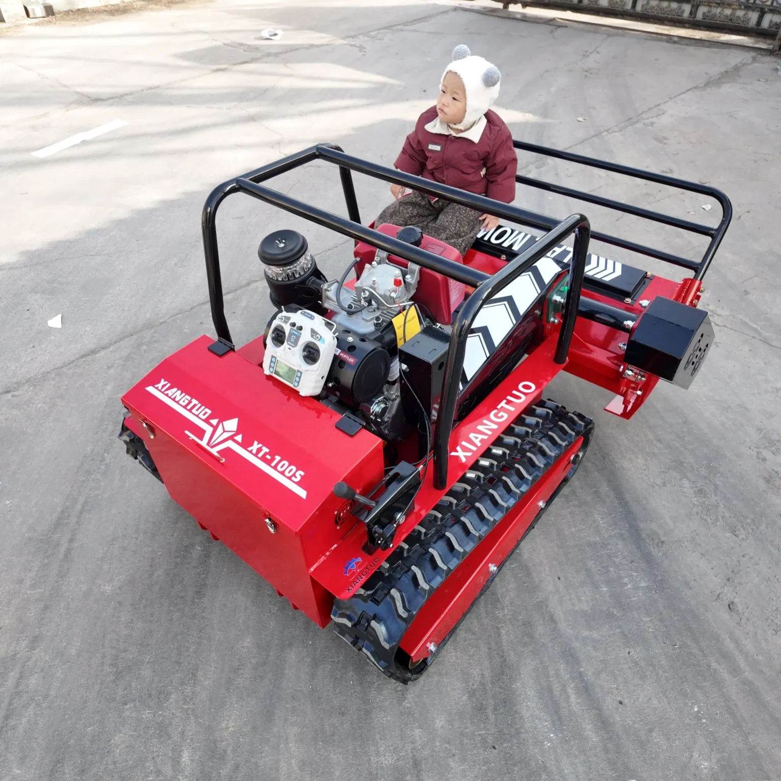 Газонокосилка-робот с бензиновым двигателем, дистанционное управление