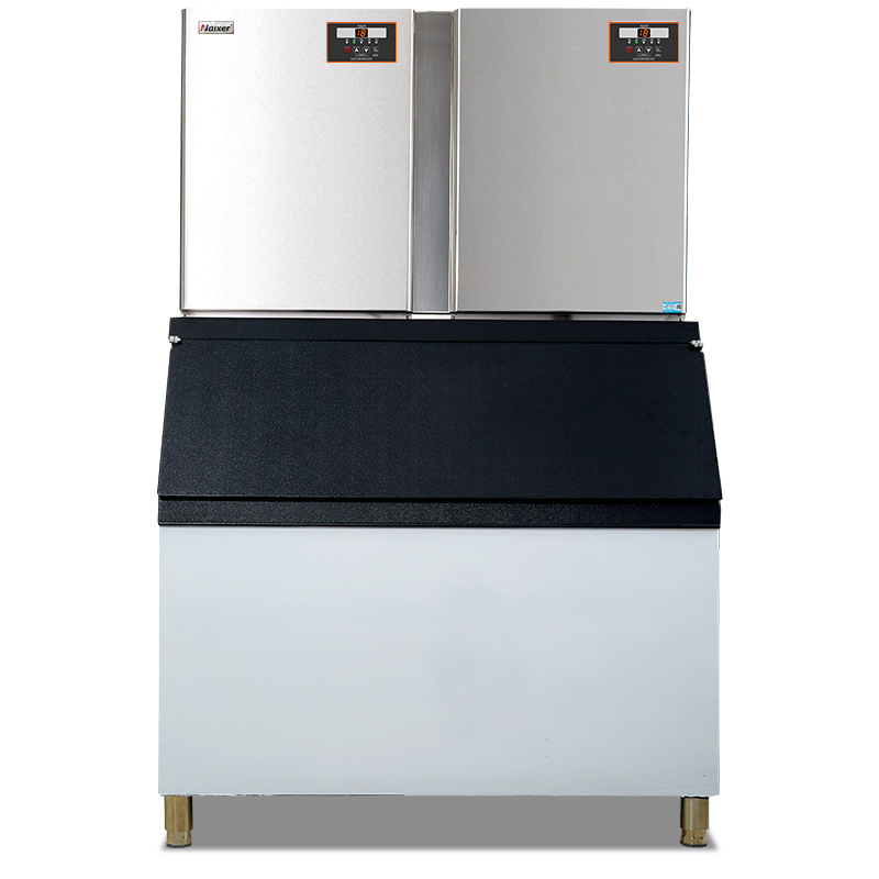 Fully automatic ice cube making machine