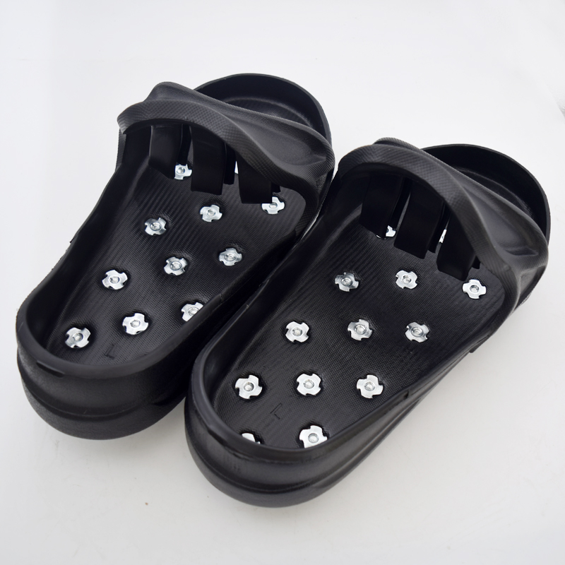 Шипованные башмаки для эпоксидных полов