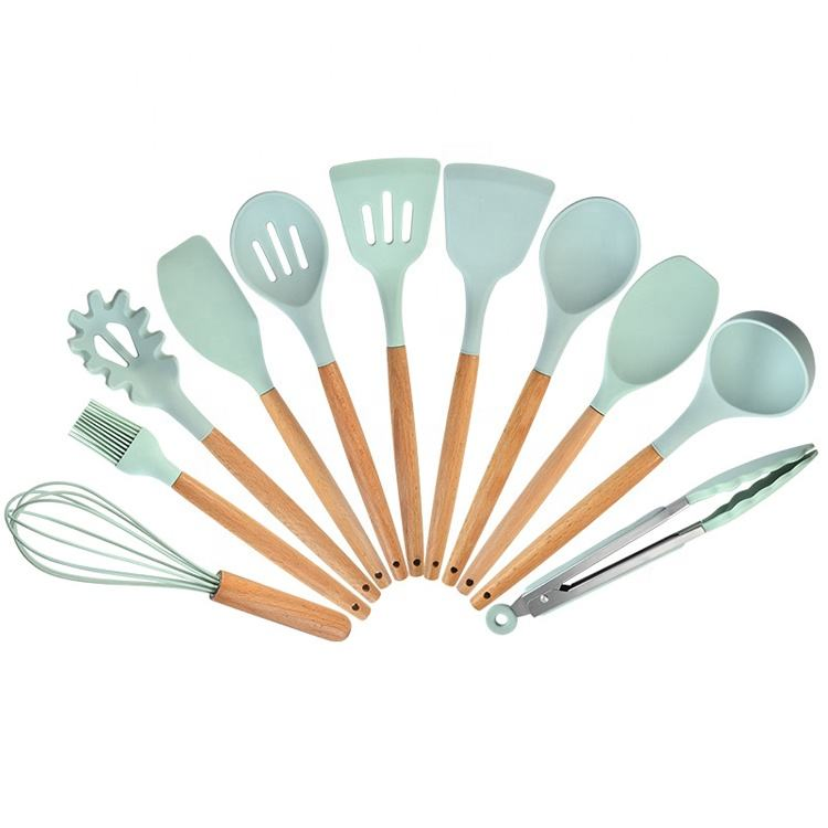 China Silicone Rubber Manufacturing Factory Customized Kitchenware Non-Stick Silicone Tableware Cooking Tool Set Wooden Handle Cooking Utensil Set