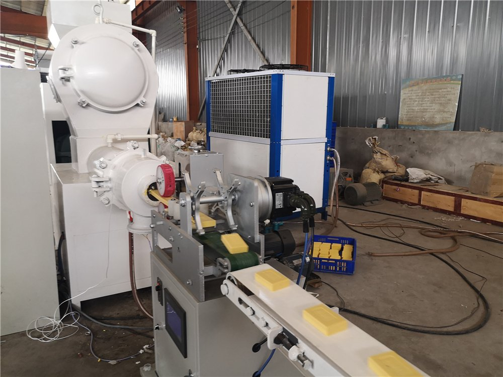 Best Selling Bar Soap Making Machine Small Production Line Soap Cutter Bar Soap Extruder Machine