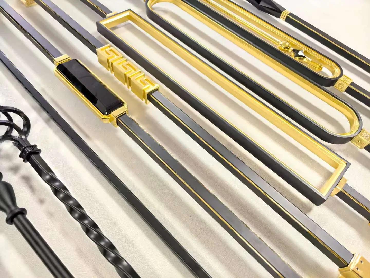 Light Luxury Post Aluminum Handrail Posts