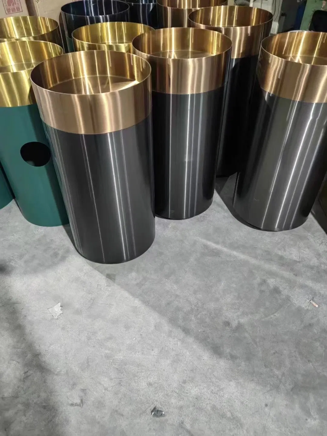 Basin Sink Stainless Steel Round Black PVD Wash Basin Sink Above Counter