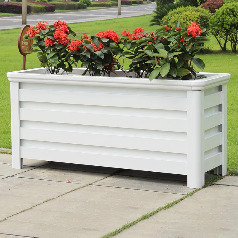 Premium Aluminum Planter Set for Modern Garden Designs