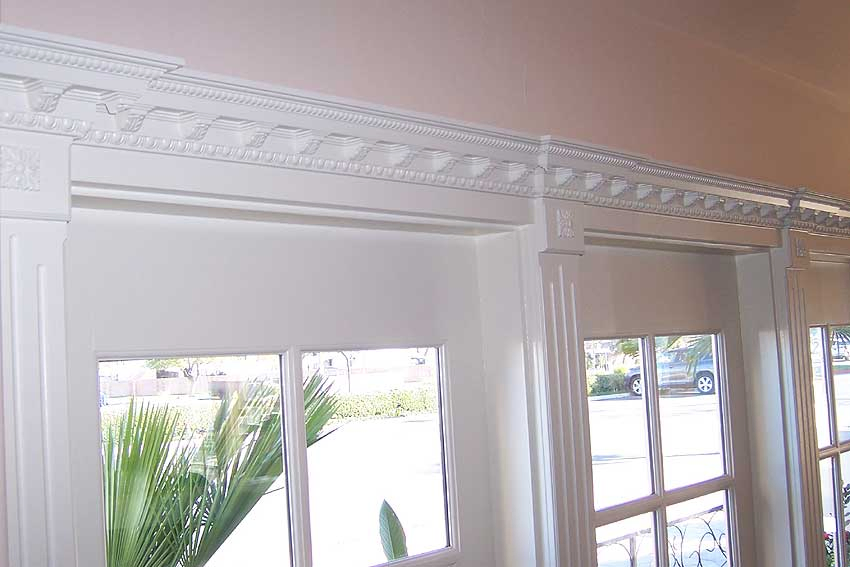 Restaurant Wall Decoration PU Line Moulding Cornices Ceiling for Sale