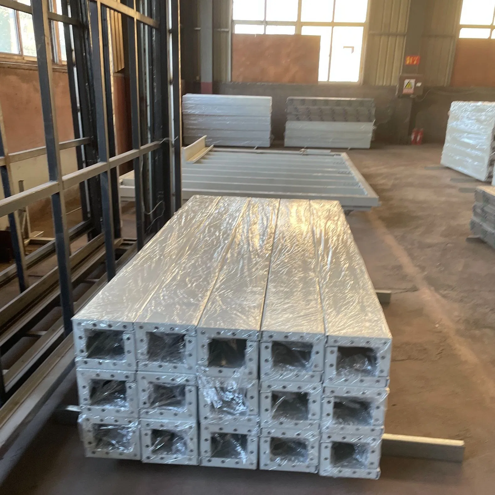 Factory Supply Galvanized Steel Frame Prefab House for Family Living