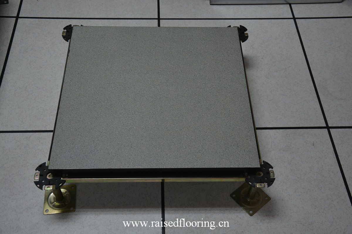 Static-Dissipative Wooden Raised Floor Panel
