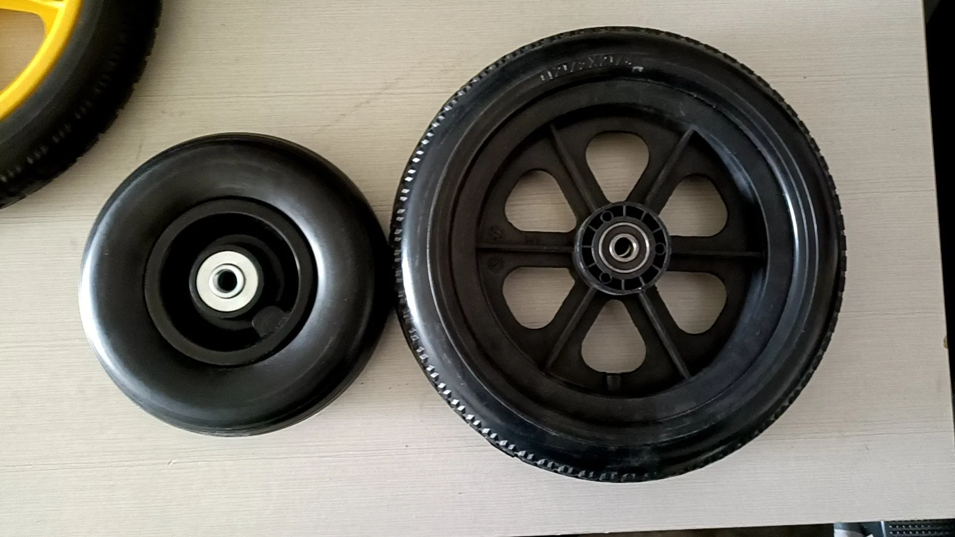 12 Inch Solid Rubber Wheelchair Driving Wheel with Keyway Bearing for Elderly Bicycles Electric Shopping Cart