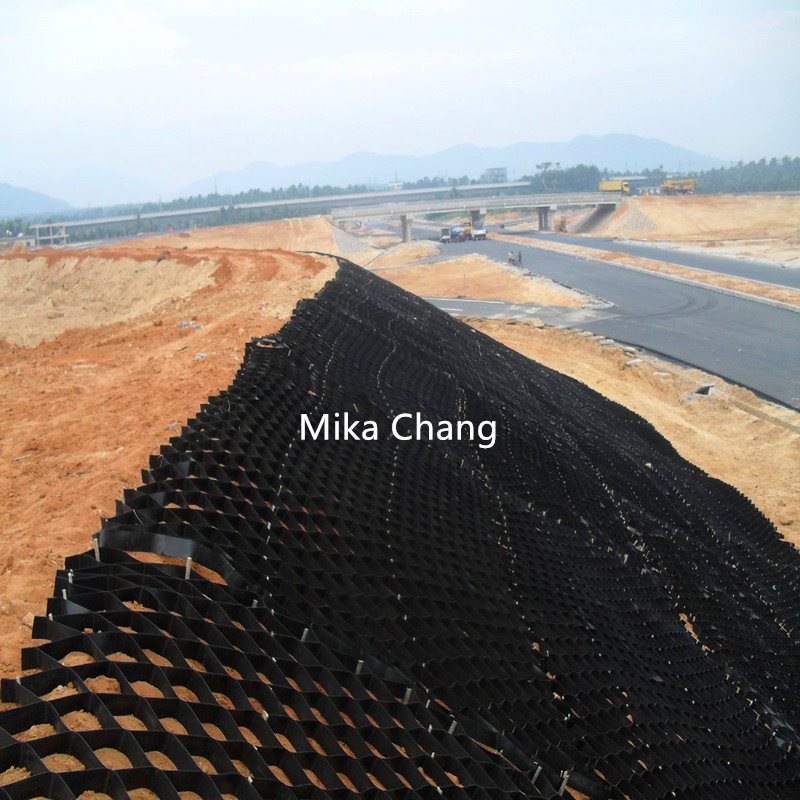 Plastic Textured and Perforated HDPE Geocells for Slope Protection