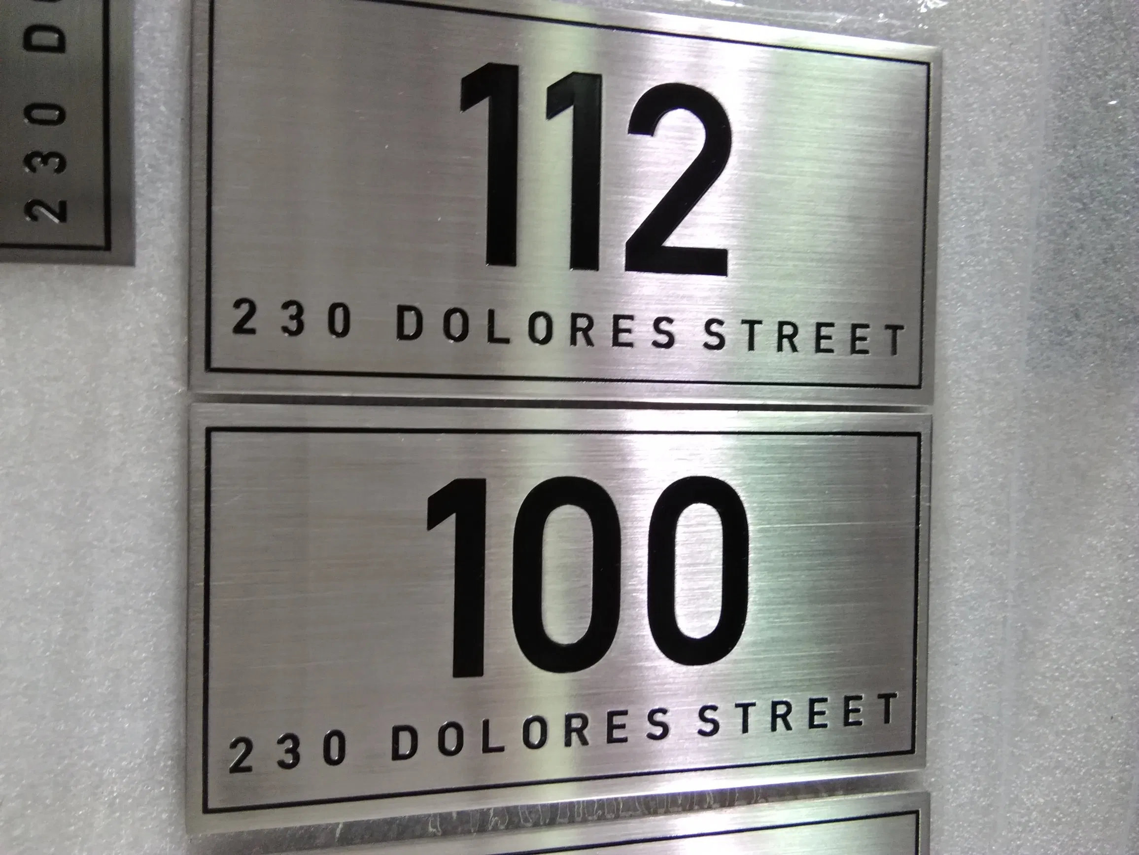 Painted Interior Doorplate Hotel Building Metal Wall Moiunted Plaques