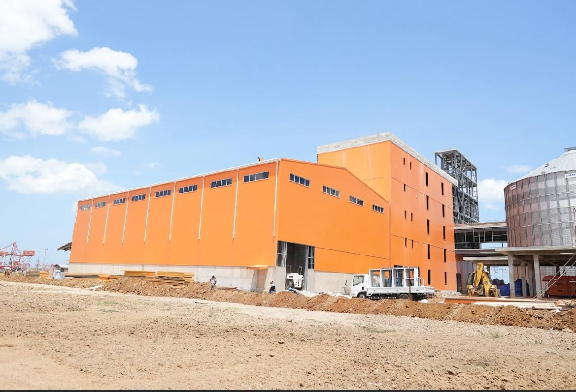 Heavy Gauge Peb Industrial Steel Structure Pre-Engineered Building Construction