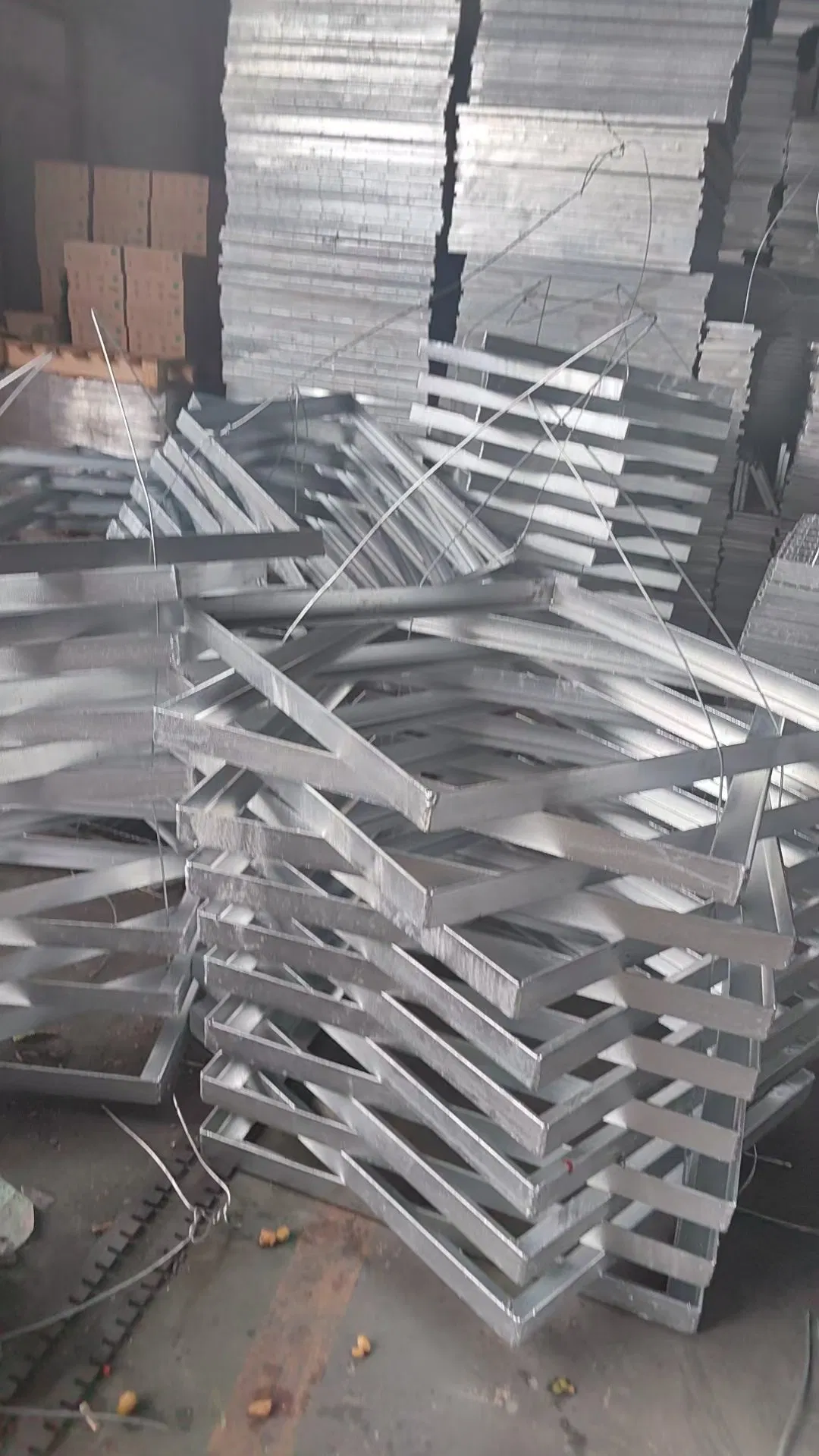 Outdoor Heavy Duty Sidewalk Steel Grating Storm Ditch Trench Drain Drainage Cover Steel Grates
